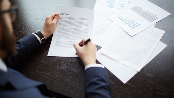 Surat Bisnis : Jenis dan 6 Bagian Penting yang Wajib Ada!