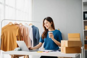 Bisnis Fashion di Marketplace? Ini 6 Tips Biar Cuan Ngalir Terus!