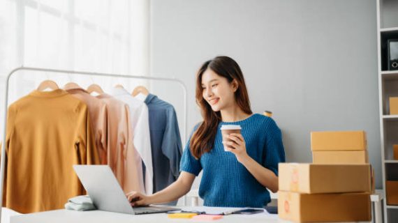 Bisnis Fashion di Marketplace? Ini 6 Tips Biar Cuan Ngalir Terus!