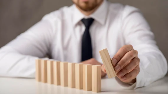 Strategi Pertumbuhan Bisnis Berbasis Data Keuangan
