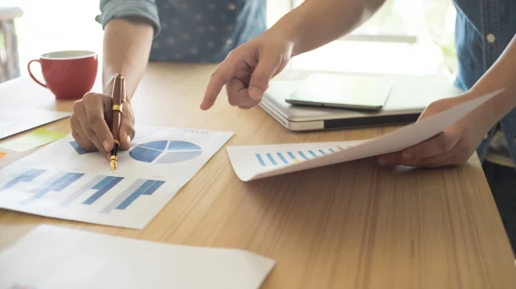 Laporan Kegiatan Usaha yang Membantu Bisnis Lebih Terkontrol