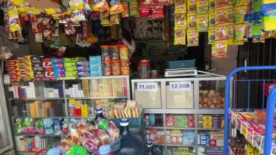 Mengelola Stok Warung agar Selalu Untung dan Efisien