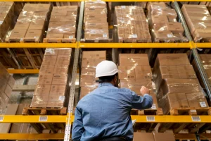 Stok adalah : Pengertian, Jenis, & Strategi Pengelolaan yang Benar