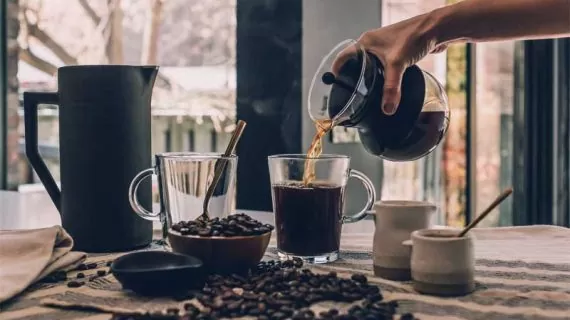 Tips Menjadi Barista Kedai Kopi yang Baik untuk Pemula