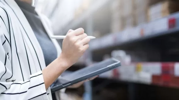 Laporan Stok Barang : Pengertian, Manfaat, & Cara Membuatnya